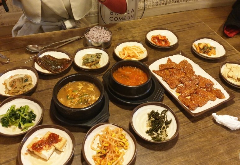 시골백반 이미지