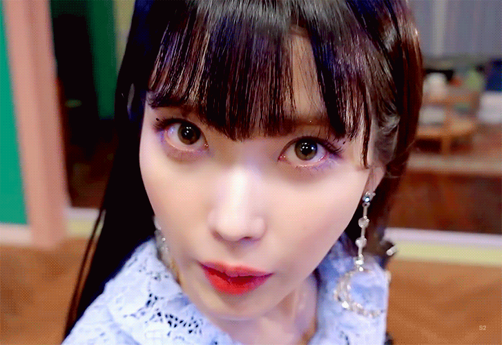  IUTV 셀럽트위티 아이유 셀러브리티 뮤직비디오 촬영 움짤 gif