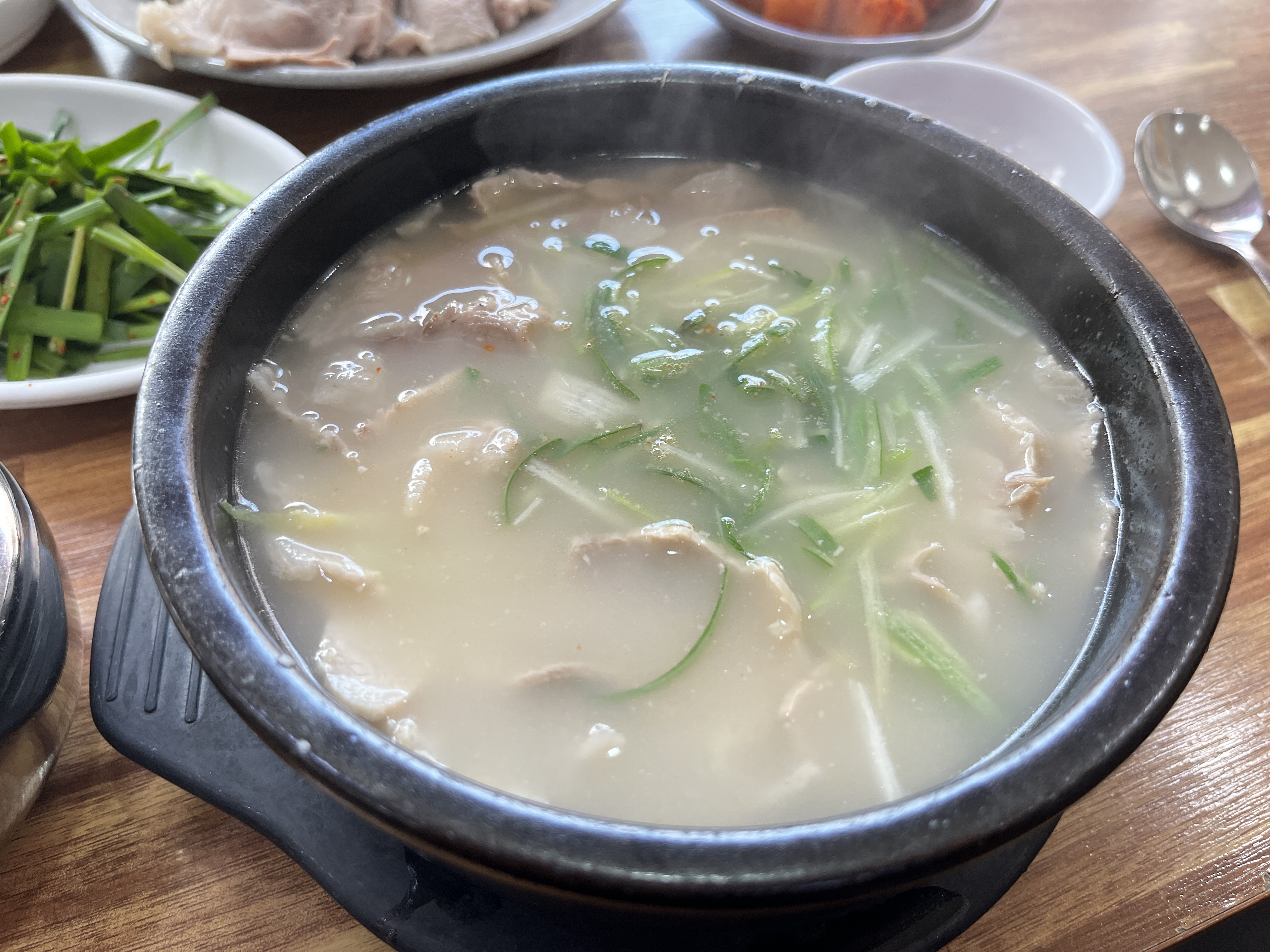  부산 맛집 '수영 돼지국밥' 돼지국밥 추천!