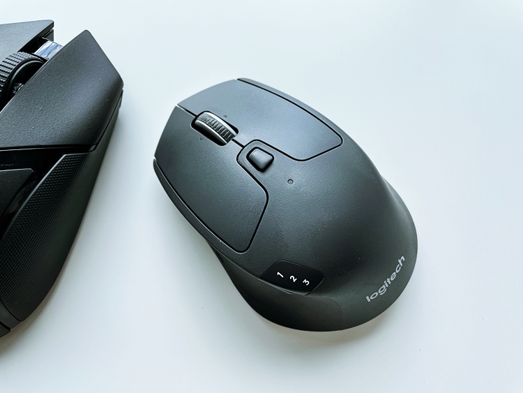 로지텍 M720 트라이애슬론