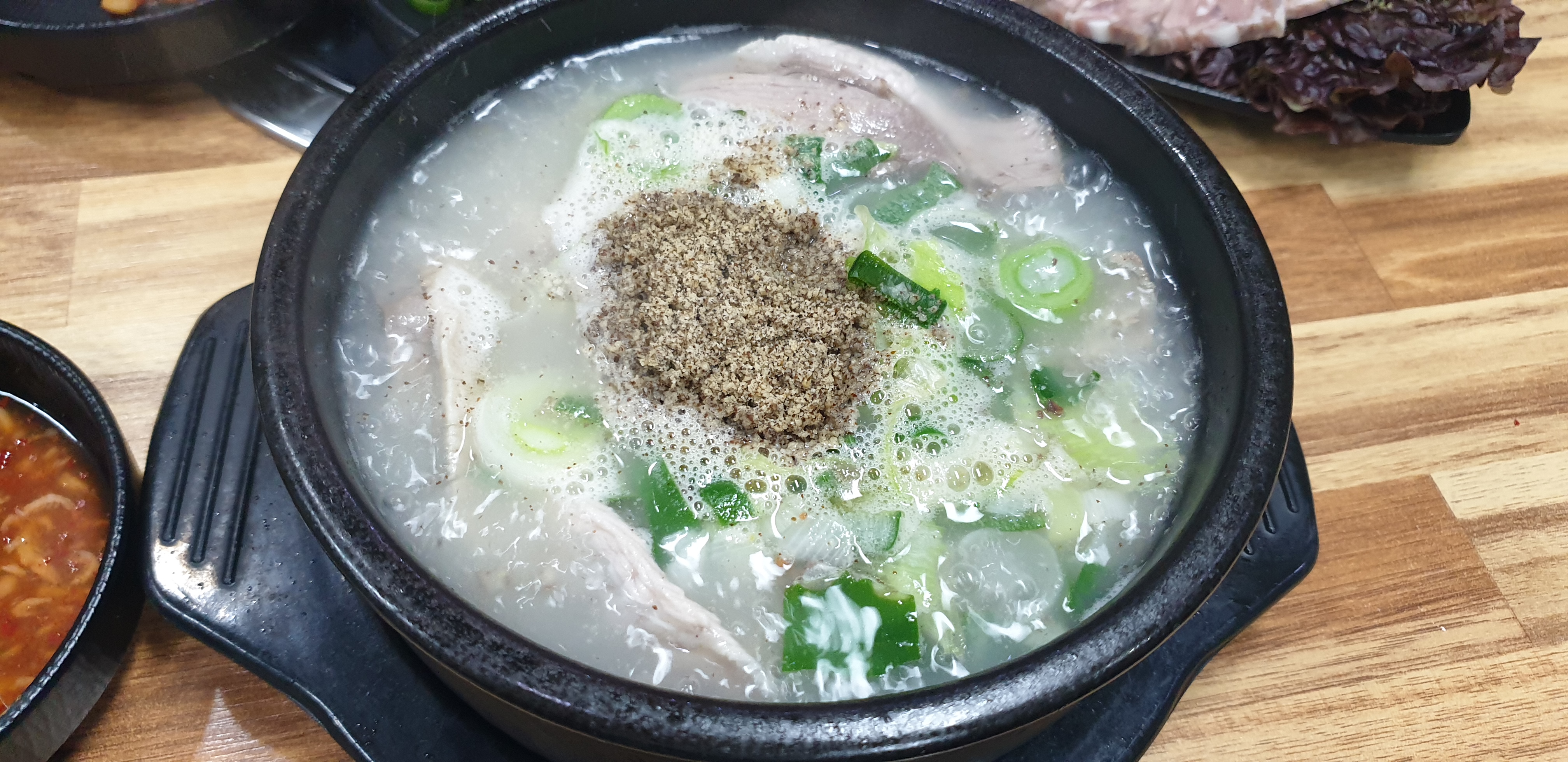  [가산디지털단지] 가산왕족발순대국 - 순대 정식 (황태국), 편육정식 (순대국)