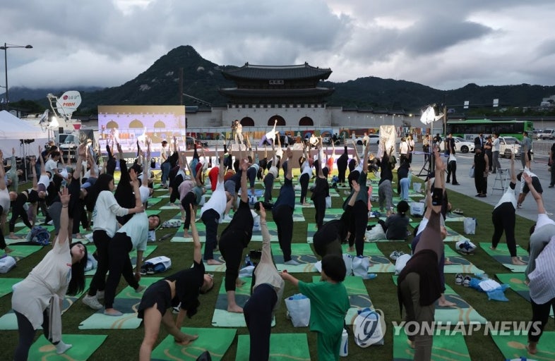 2025 광화문 달빛 요가 예약 (일정, 커리큘럼 포함) 관련 사진
