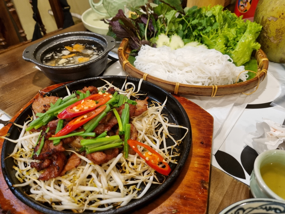 베트남 하노이 호안끼엠 호수 멧 레스토랑 MET VIETNAMESE RESTAURANT 그리고 GOLD&SILVER