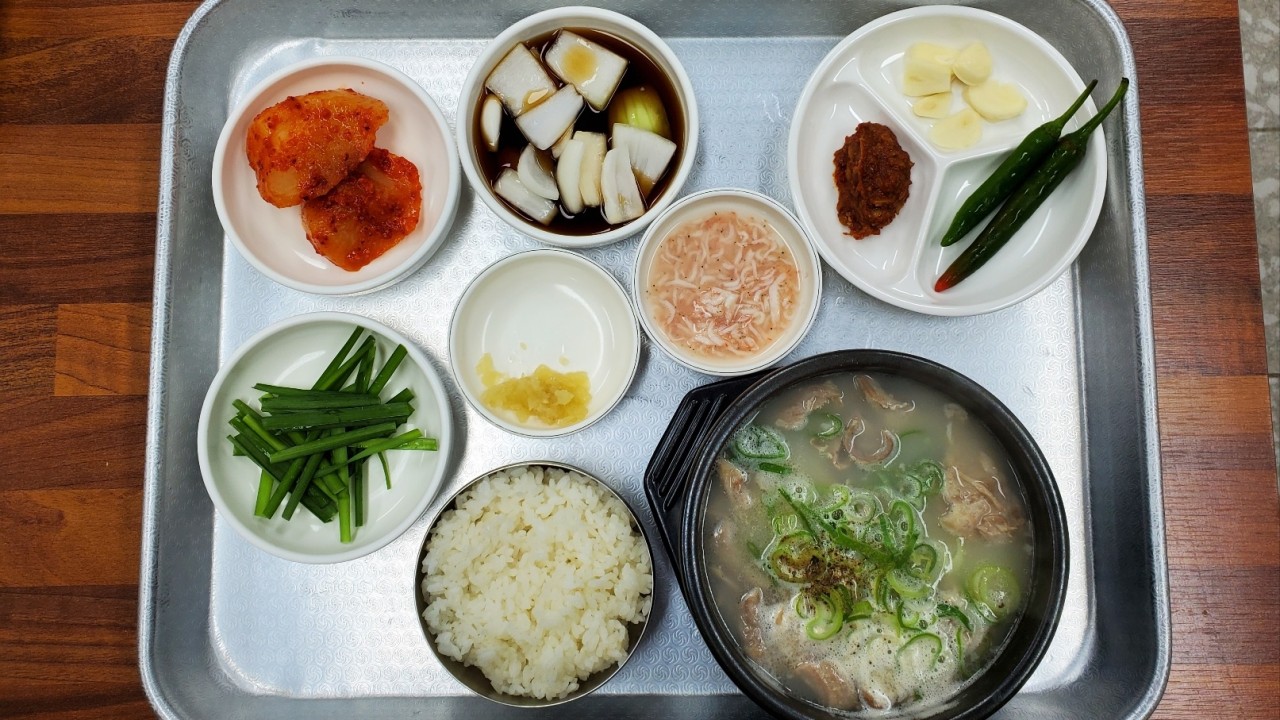 진 돼지국밥 이미지