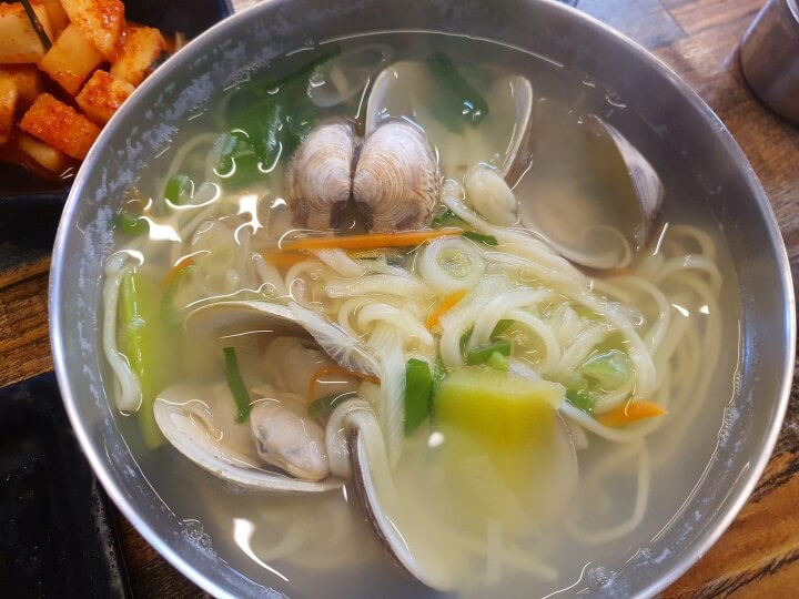 백합-칼국수