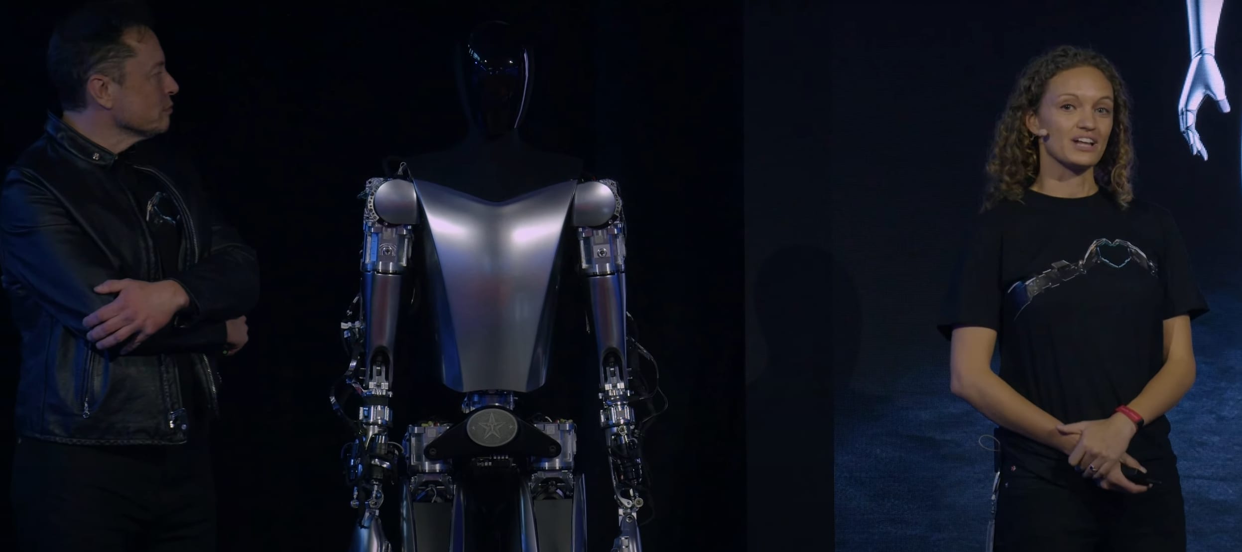 AI DAY에서 선보인 프로토타입은 버전 1이다. 일부 보행 및 하드웨어 개발 시연,  소프트웨어 측에서 설명했습니다.