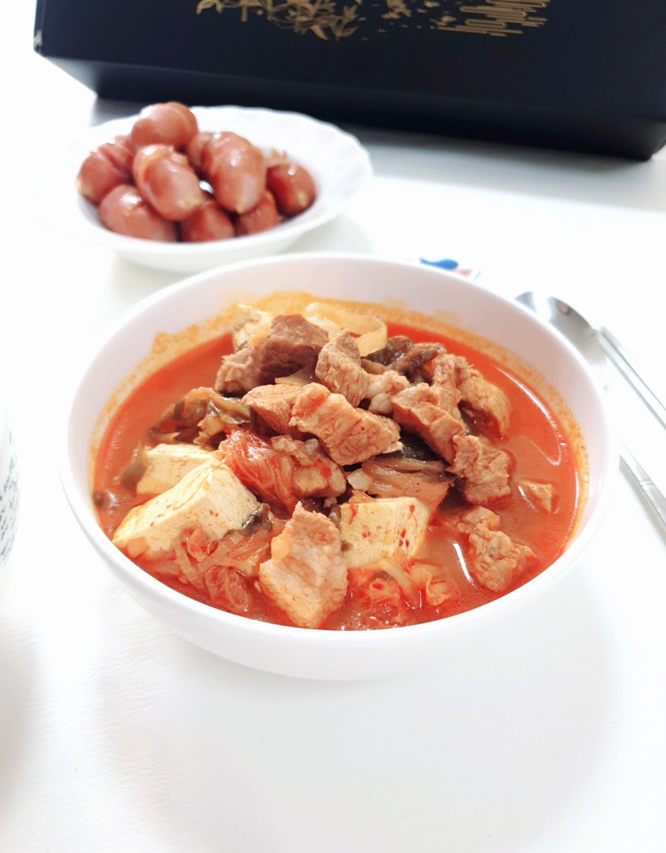 한돈김치찌개