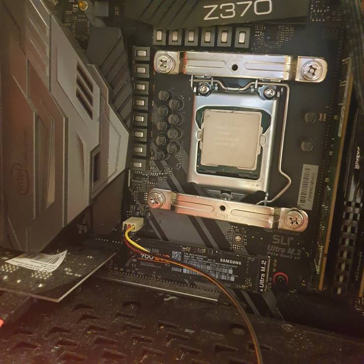 Z370 메인보드