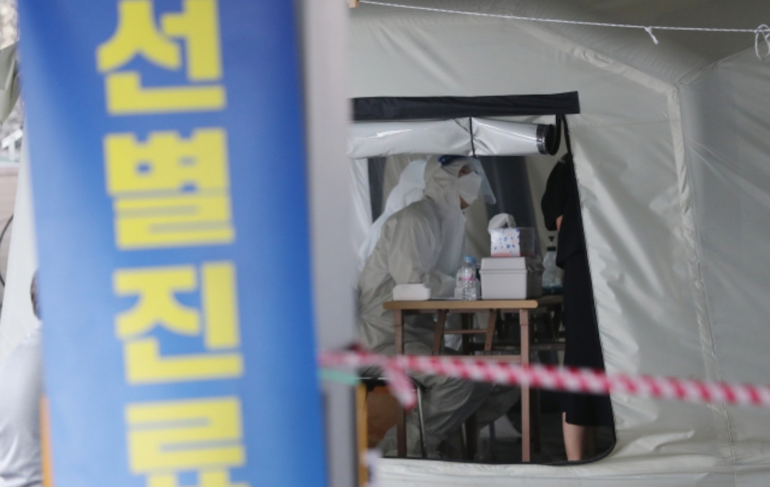  광주시 72번 73번 74번 75번 76번 77번 78번 코로나19 확진자  발생.. 광주 등교 중지