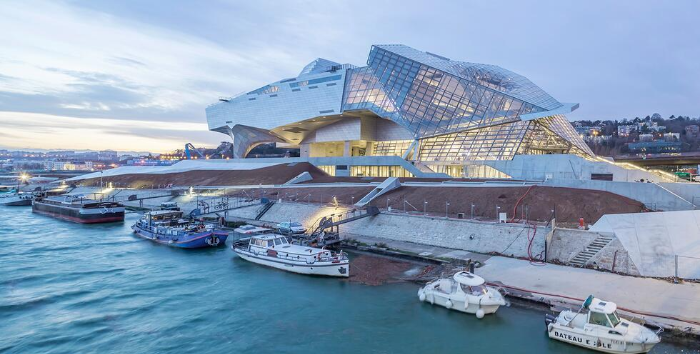 뮤제 데 콘플앙스 Mus&eacute;e des Confluences