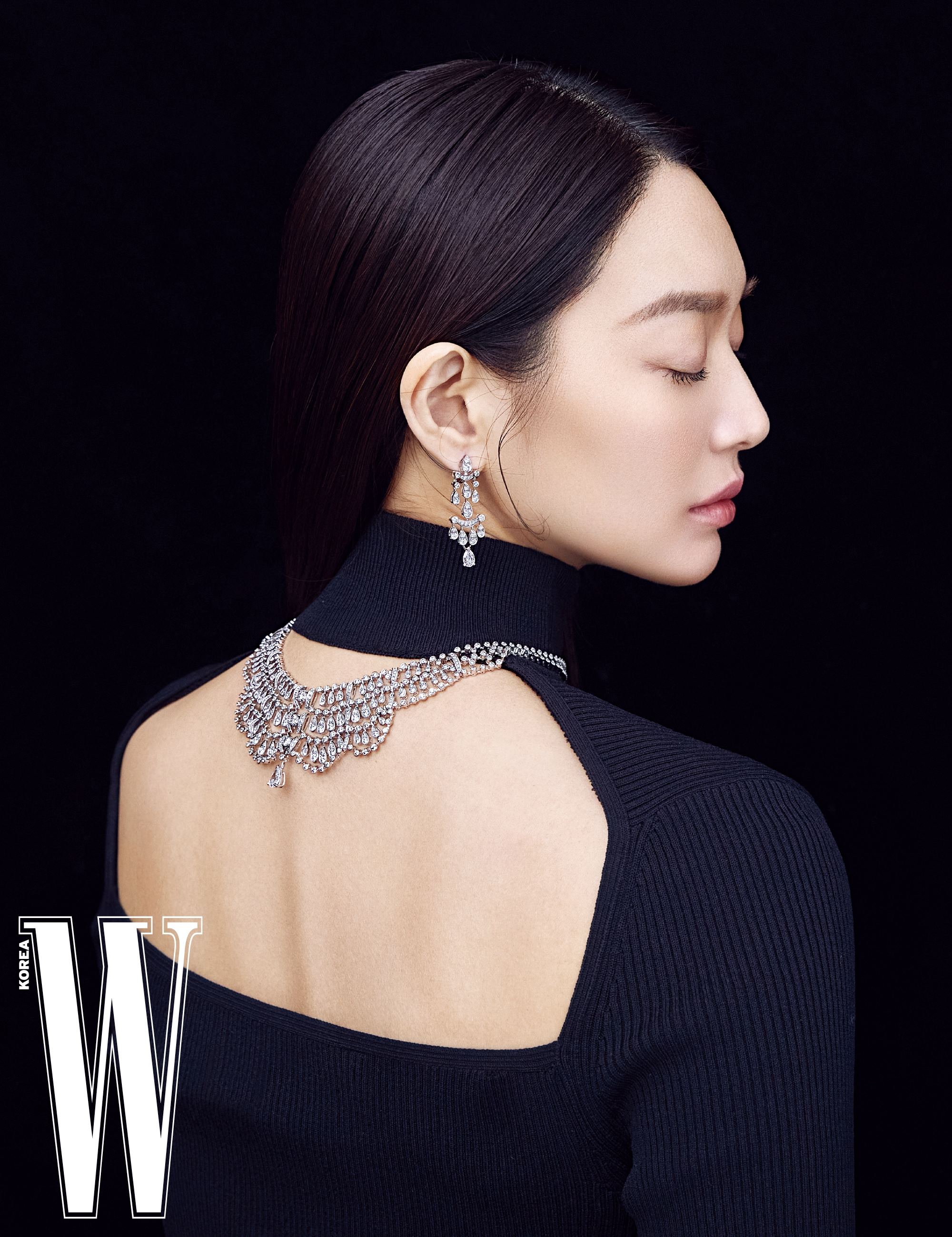  신민아 W KOREA 패션 화보 사진