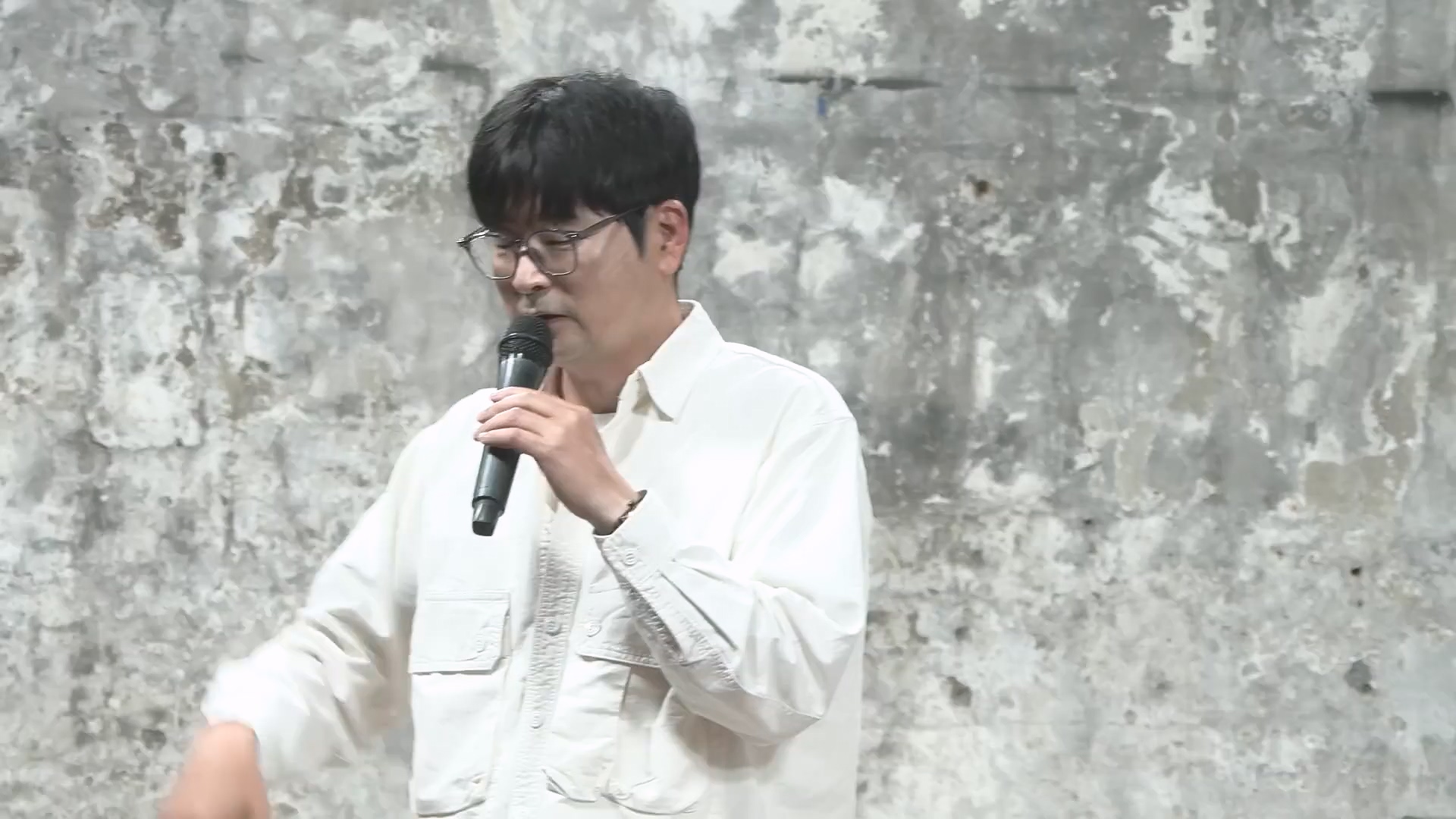 탁현민 더 쇼.mp4_20241208_165452.383.jpg