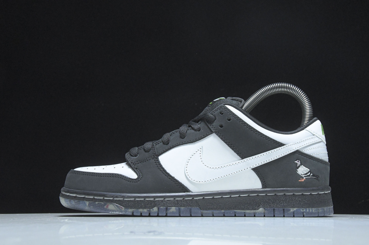  [NIKE x JEFF STAPLE] MPO 나이키 X 제프 스테이플 SB 덩크 로우 판다 피존 BV1310-013