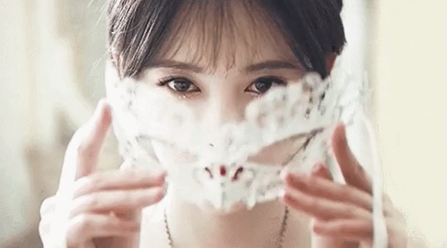  4000년에 한.번 나.올까 말까 한다는 중.국 미..녀 ㄷㄷ