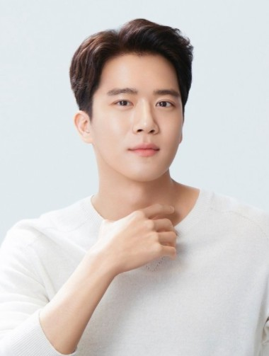 하석진 학교 군대 나이 키 혈액형 공부