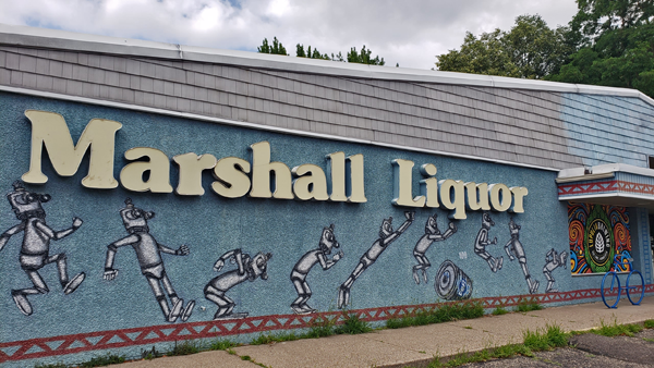 마셀 주류판매점 (Marshall Liquor)
