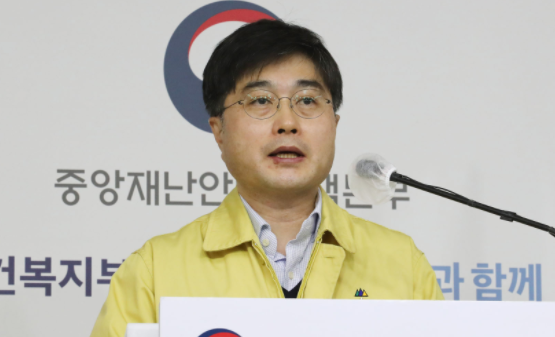  저소득 취약계층에게 지급되는 한 시 생계 지원금 50만 원의 지원