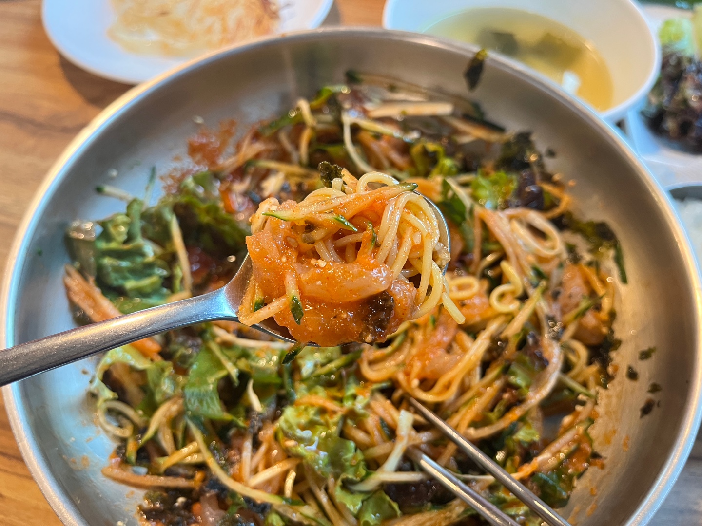 물회 맛있게 먹는 방법