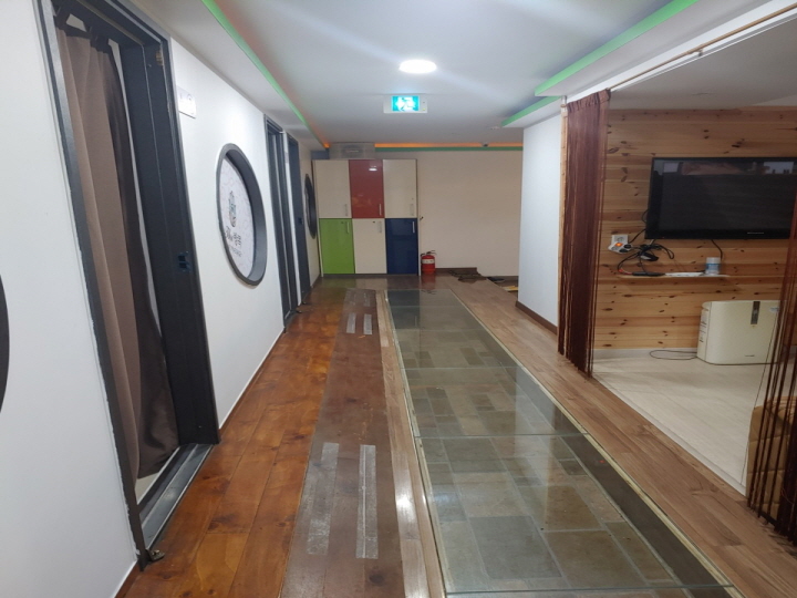  평택 스웨디시 마사지 혼자서 냉큼 받기는 아쉬워