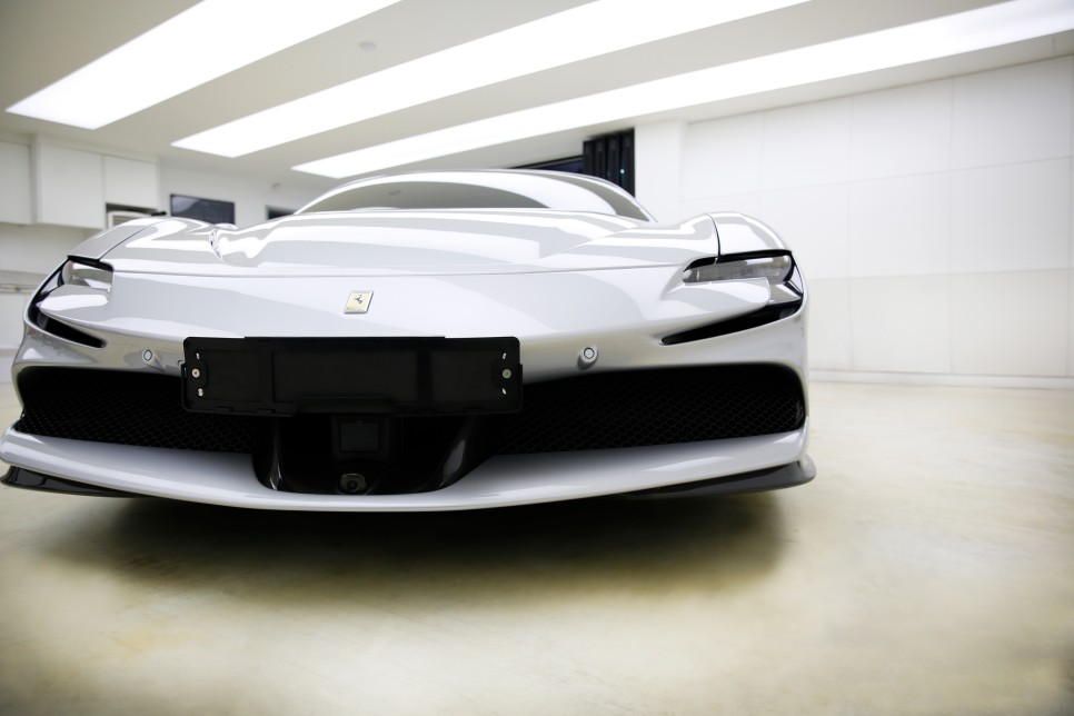 [페라리 SF90 스트라다레] 페라리 최초의 하이브리드 자동차 8