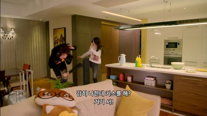 중국 드라마 "인간 지미 워치"에 대한 리뷰에서 왕이보는 영화 캡 깨지기 물결에 휩싸였다! 40