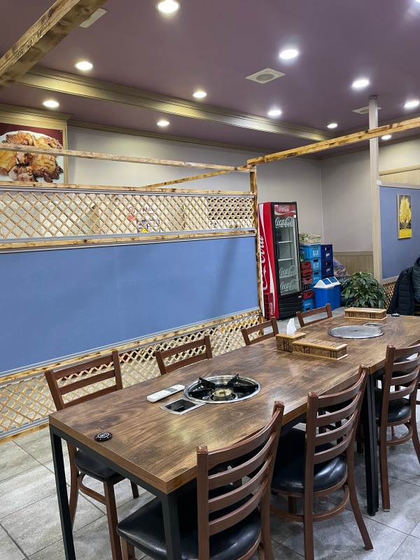 식당-테이블