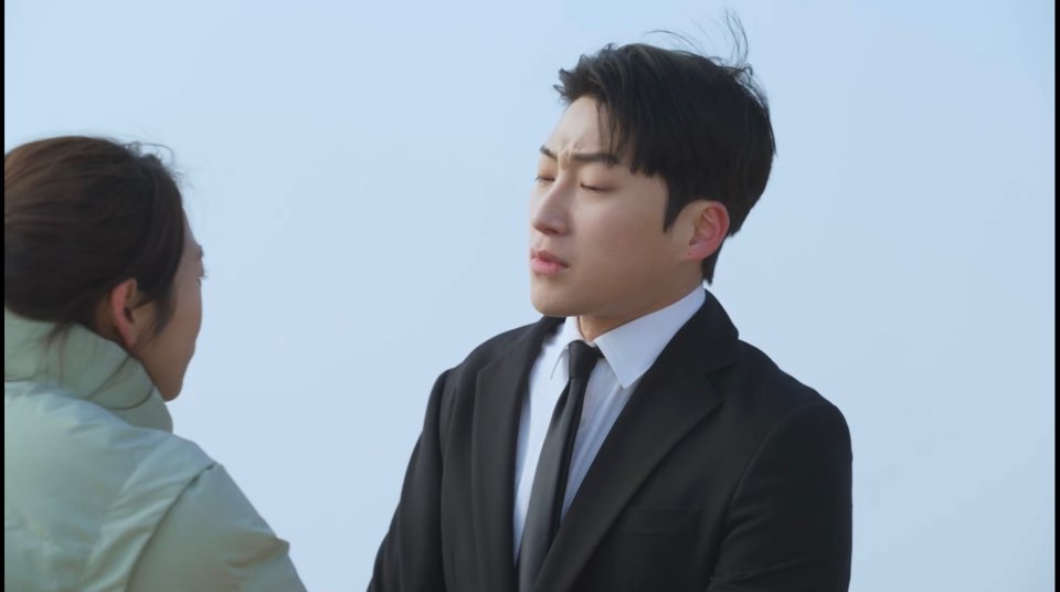 내 눈에 꼬투리