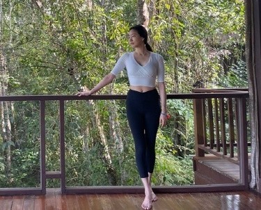  김사랑, 운동복 입고 몸매 자랑! 45세 맞아? [사진]