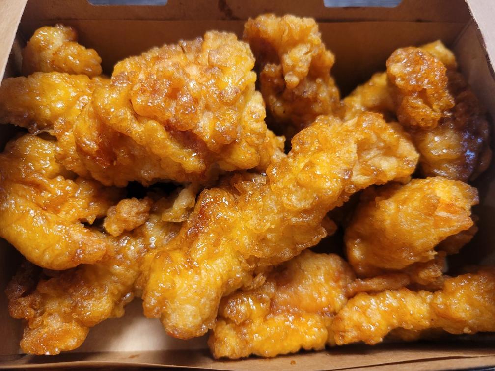 창원 교촌치킨 용지호수점 방문 포장 반반오리지널, 허니치킨