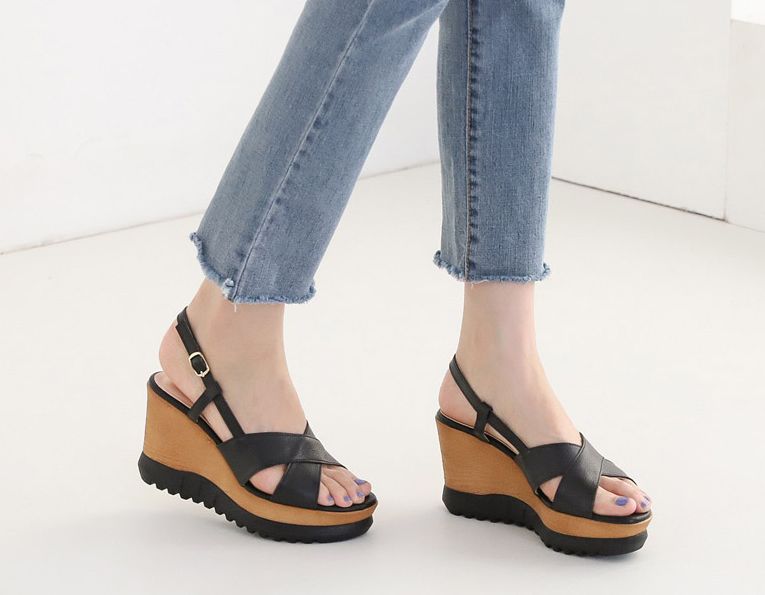  소가죽 투톤굽 엑스밴딩 9cm 웨지 샌들