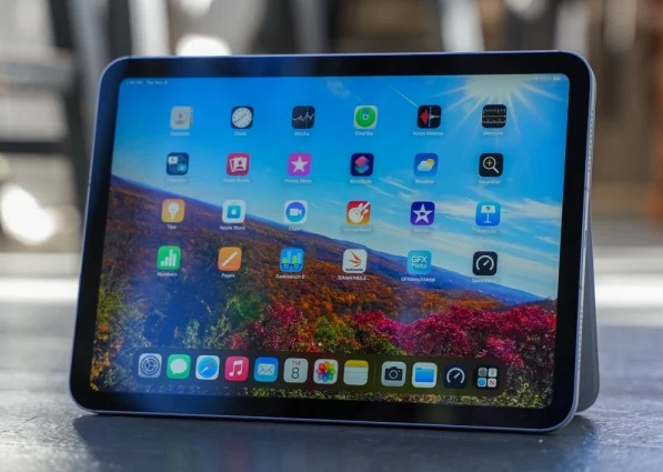 Apple iPad(2022년) 오른쪽 프로필