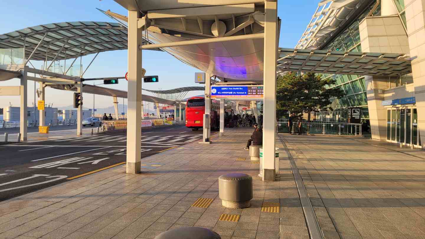  인천국제공항 제2여객터미널행 셔틀버스(T1->T2)