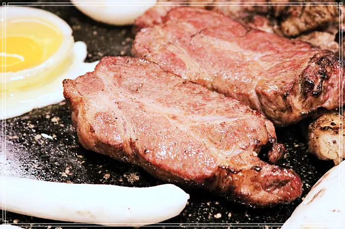 생방송 투데이 마곡&#44; 발산 매일 만육천번 수제 칼집! 볏짚 꽃삼겹 구이 맛집