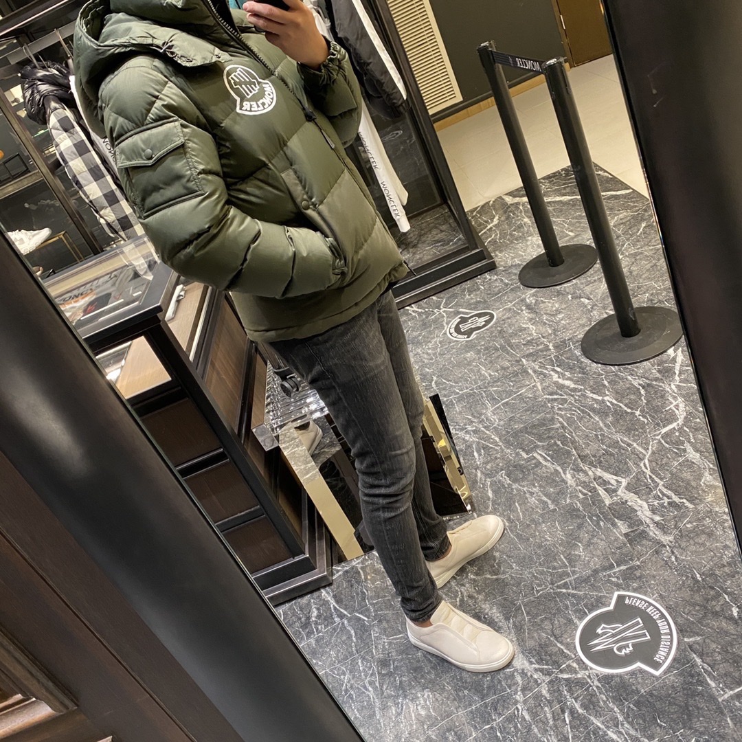 MONCLER x UNDEFEATED] 몽클레어 20FW 1952 ARENSKY 다운 패딩 자켓 