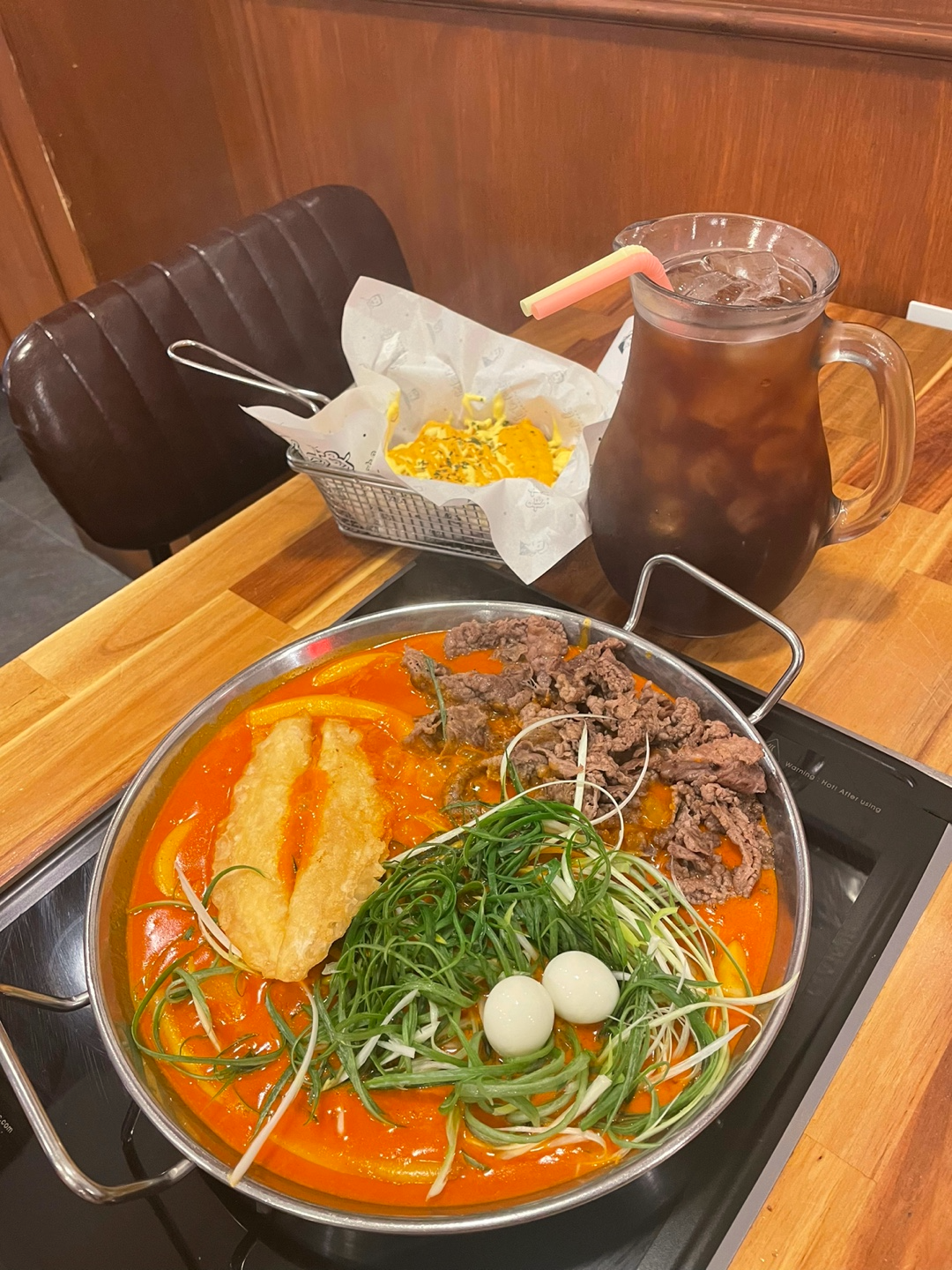 청년다방 차돌로제 떡볶이