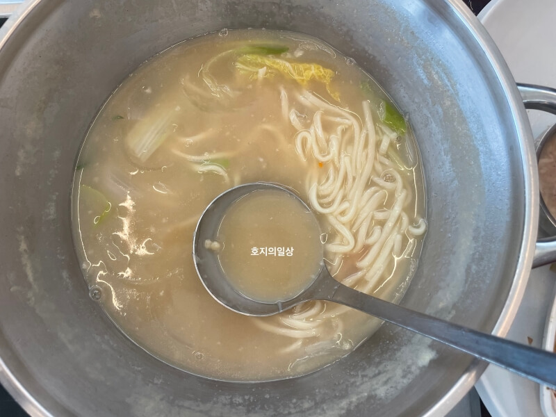 김포 보쌈 맛집 한소반 김포점 - 세트 칼국수