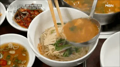 명동-곰국시집-전골국수-한-그릇