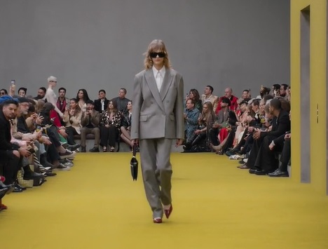 2023 가을 겨울 FW 패션 트렌드 구찌 오버핏