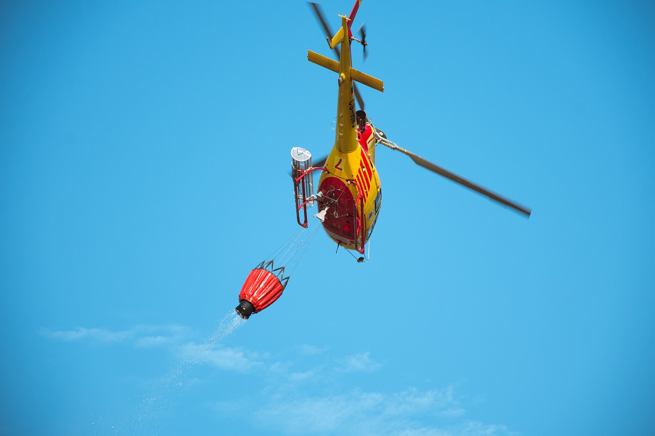 하와이 산불 화재진압 헬기