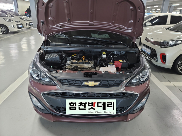  쉐보레 스파크 밧데리 AGM60 창원 밧데리 모든것 출장밧데리 전문점 신촌 창원 M모터스 중고차 매장 방문 교환 설치