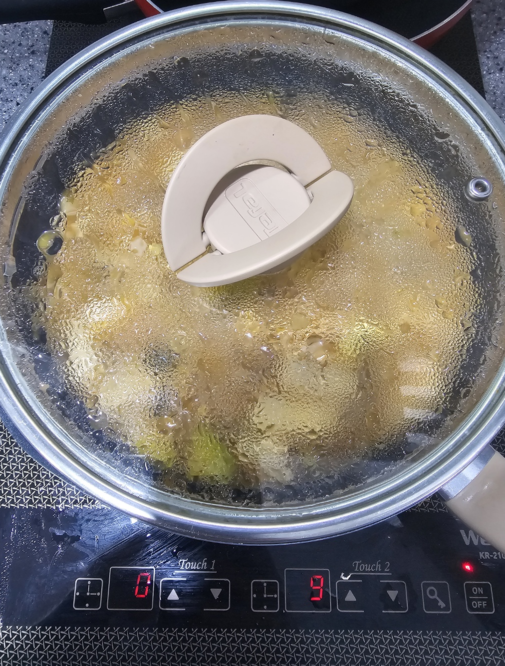 자취 필수 냄비