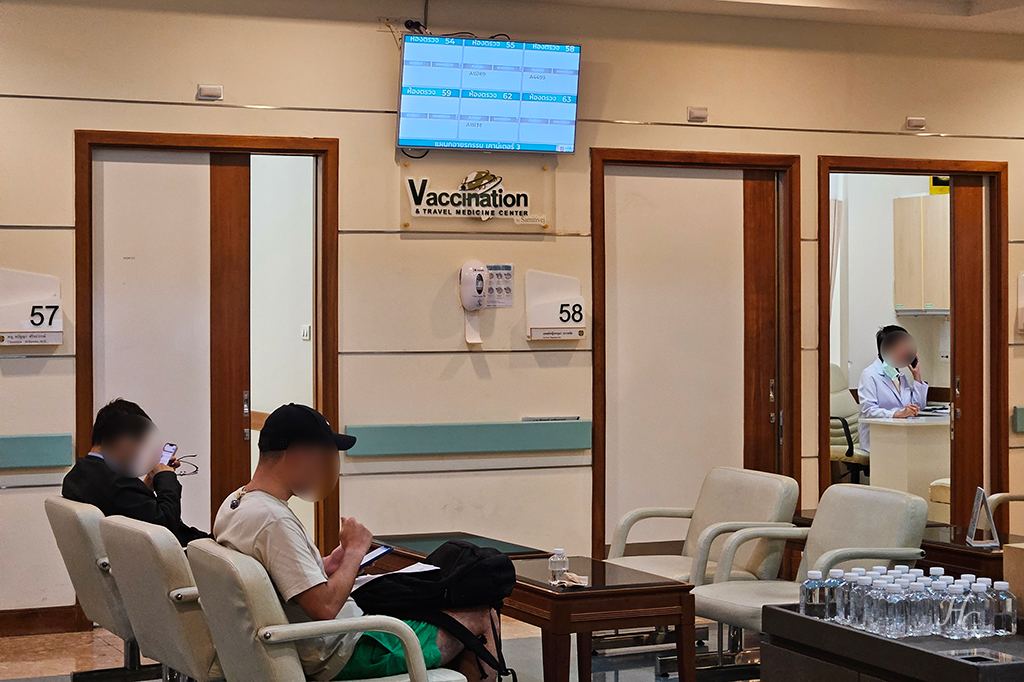 태국 방콕 사미띠웻(SAMITIVEJ/สมิติเวช) 병원 백신 센터 의사 진료실
