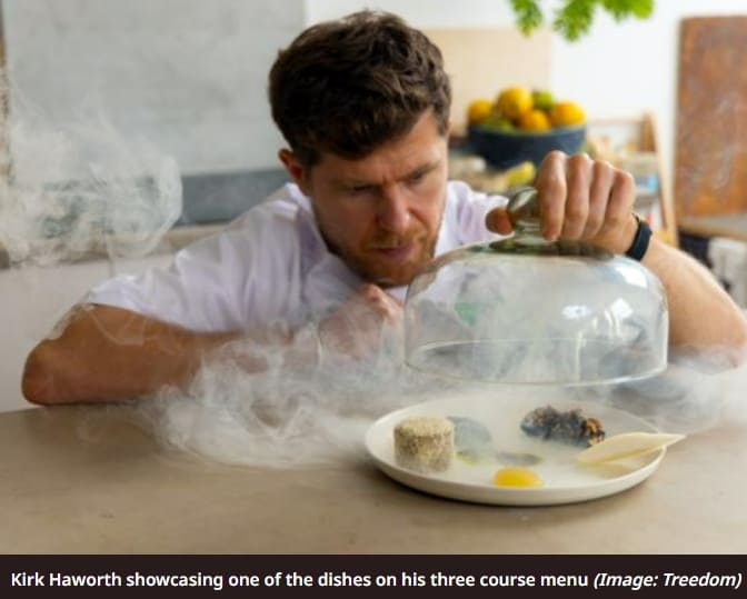  세계 최초 나무 기반 코스 메뉴 Blackburn-born chef creates world's first 3-course meal made of TREES