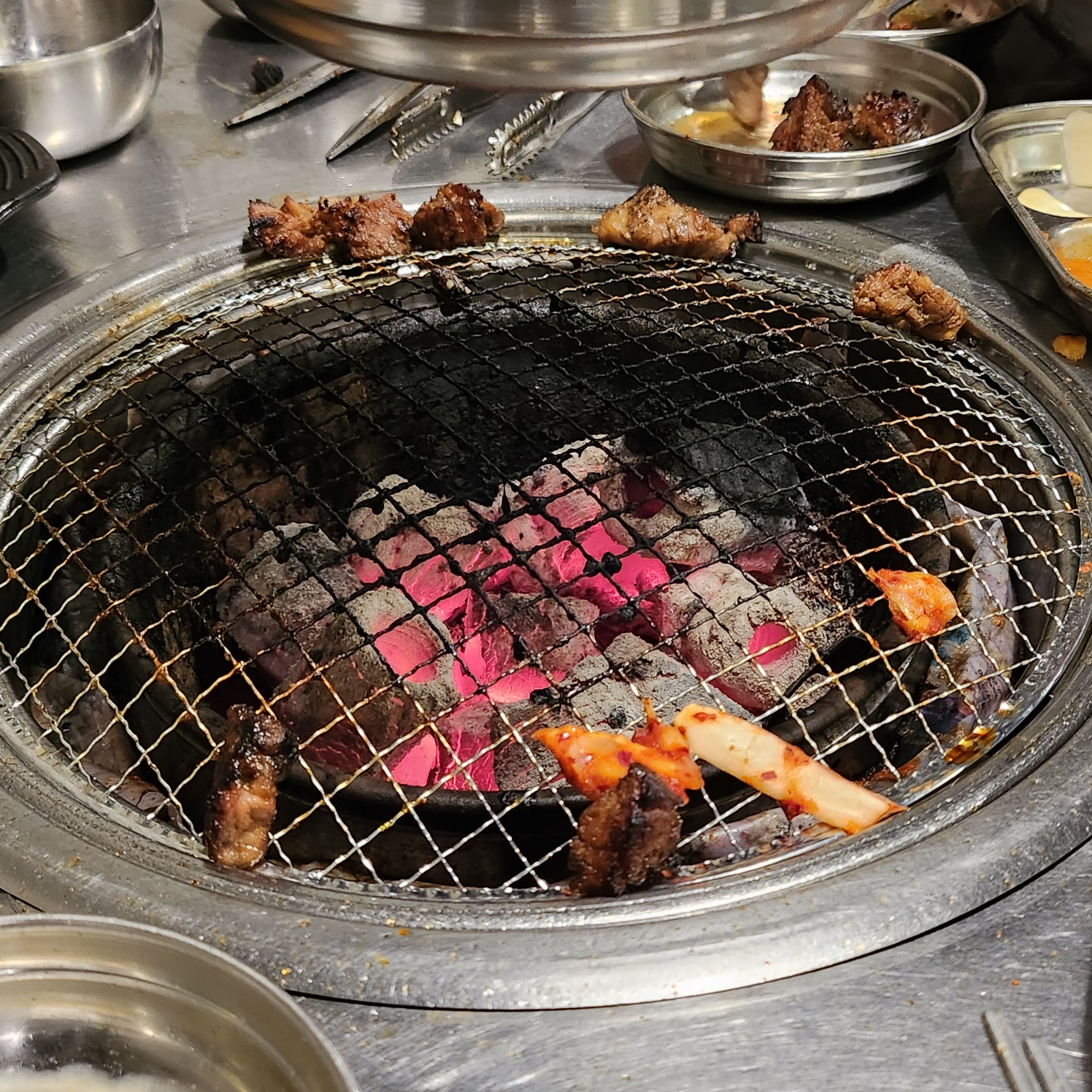 상왕십리 무한리필 돼지갈비 삼겹살 맛집 두께 본점 왕십리 고기집 회식장소 추천