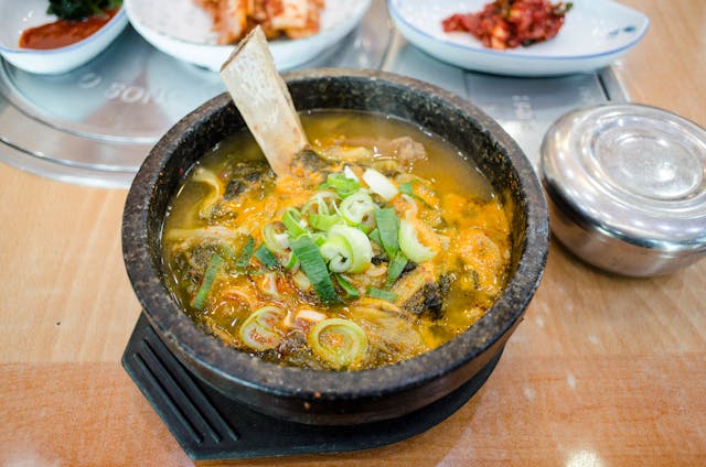 국밥의 지역 별 차이와 인기 요인