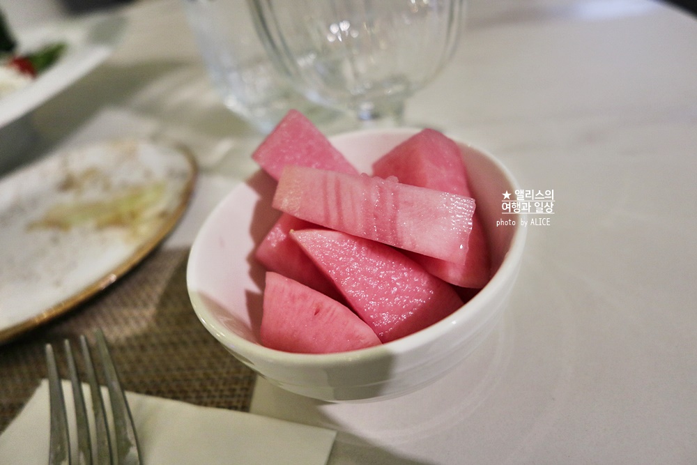 제주 공항 근처 루프탑 레스토랑 레오 호텔 게우 크림 소스 파스타 맛있어