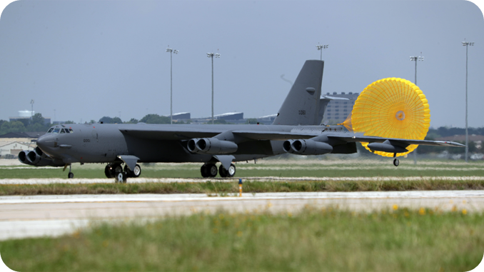  B-52 레이다 현대화 프로그램 시작 - 2023.05.31