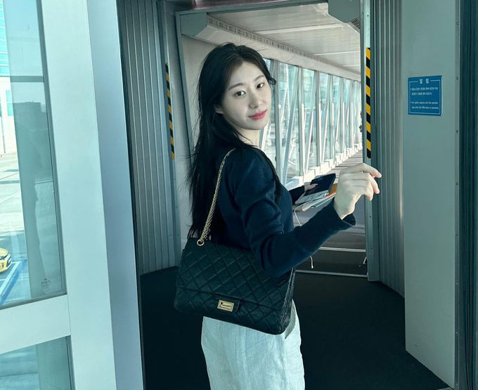 있지 채령 사복