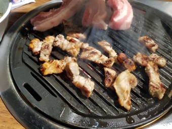 13900원 돼지 닭 8종 무한리필