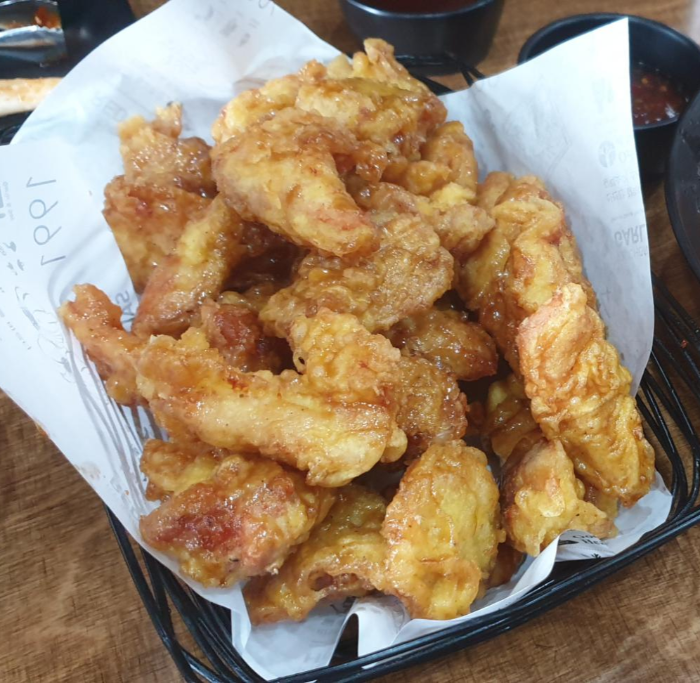  [리뷰] 교촌치킨 교촌허니순살(R)과 교촌마라떡볶이 조합을 먹어보다!